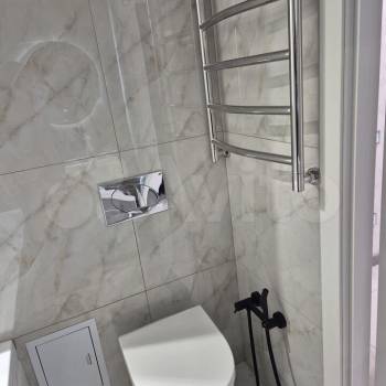 Продается 1-комнатная квартира, 38 м²