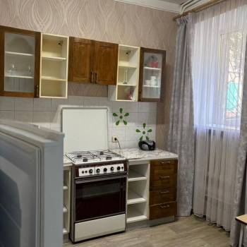 Продается 1-комнатная квартира, 35 м²