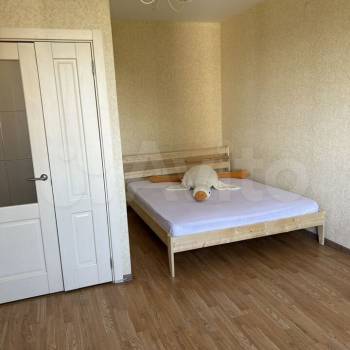 Сдается 1-комнатная квартира, 39 м²