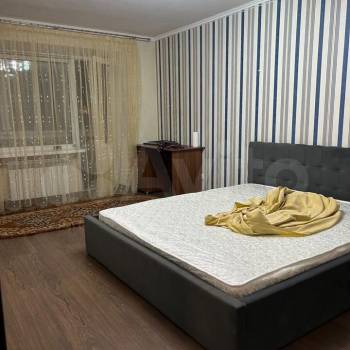 Сдается 1-комнатная квартира, 39 м²