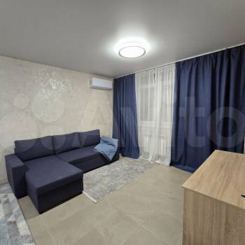 Сдается 1-комнатная квартира, 42 м²