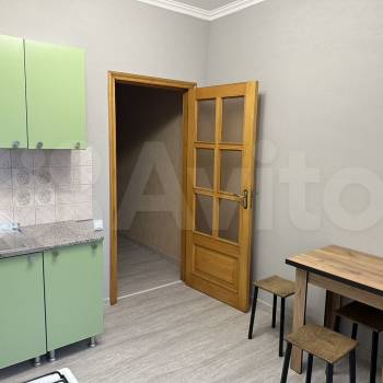 Сдается 1-комнатная квартира, 46 м²