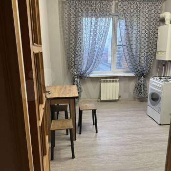Сдается 1-комнатная квартира, 46 м²