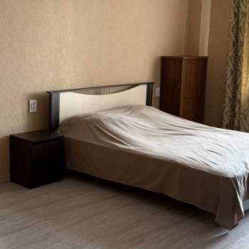 Сдается 1-комнатная квартира, 46 м²