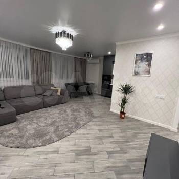 Продается 3-х комнатная квартира, 93 м²