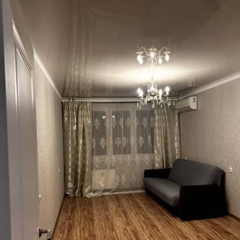 Продается 1-комнатная квартира, 43 м²