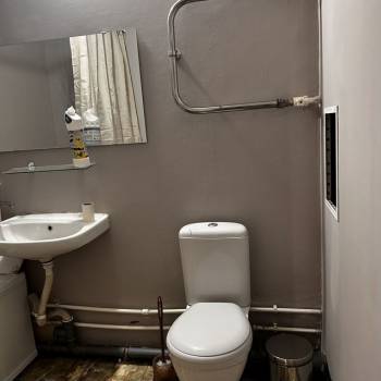 Продается 1-комнатная квартира, 43 м²