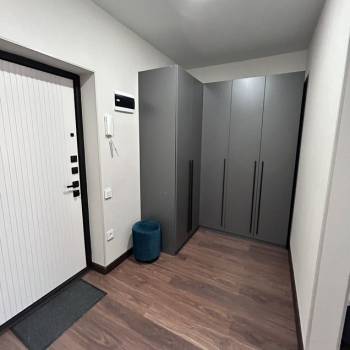 Продается 1-комнатная квартира, 38 м²