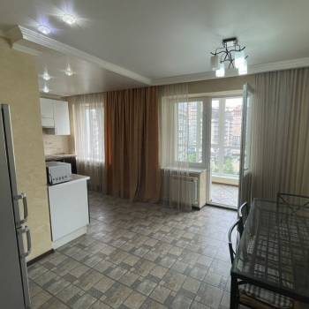 Сдается 2-х комнатная квартира, 66 м²