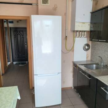 Продается 1-комнатная квартира, 38 м²