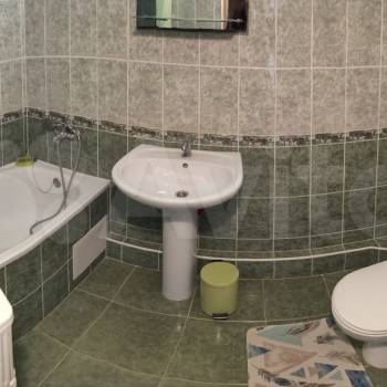 Продается 1-комнатная квартира, 38 м²