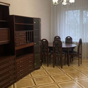 Продается Многокомнатная квартира, 83 м²