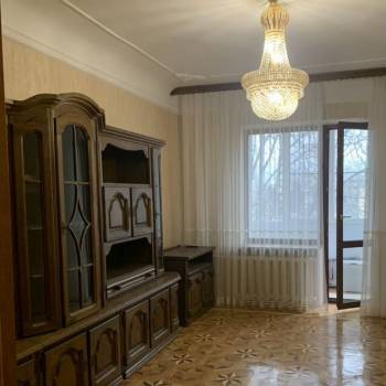 Продается Многокомнатная квартира, 83 м²