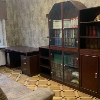 Продается Многокомнатная квартира, 83 м²