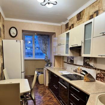 Сдается 1-комнатная квартира, 38 м²