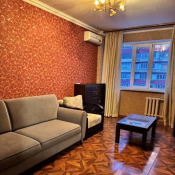 Сдается 1-комнатная квартира, 38 м²