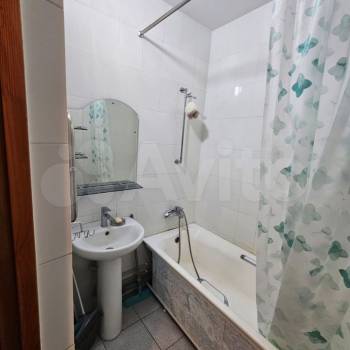 Сдается Многокомнатная квартира, 79,6 м²