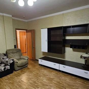 Сдается Многокомнатная квартира, 79,6 м²