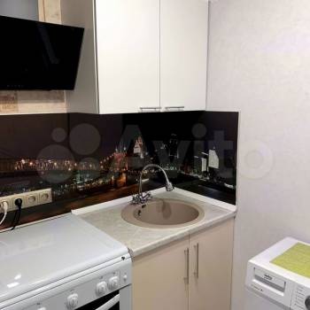 Сдается 1-комнатная квартира, 30 м²