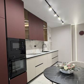 Продается 1-комнатная квартира, 44 м²