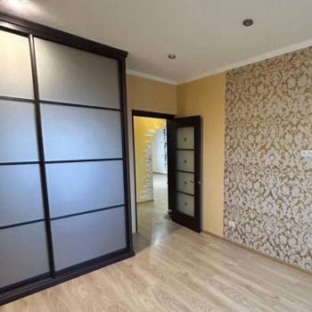 Продается 3-х комнатная квартира, 67,8 м²