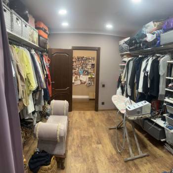 Продается Многокомнатная квартира, 120 м²