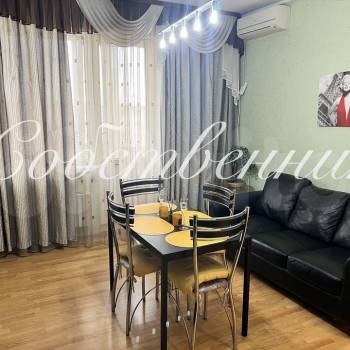 Продается 2-х комнатная квартира, 42 м²