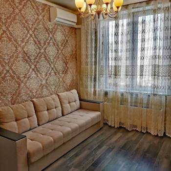 Сдается 1-комнатная квартира, 37 м²