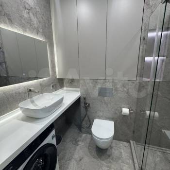 Продается 1-комнатная квартира, 42 м²