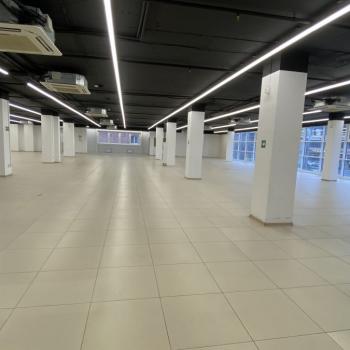 Сдается Нежилое помещение, 734 м²