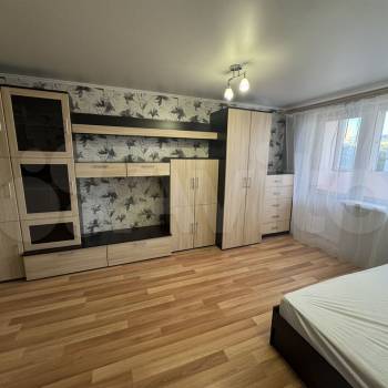 Продается 1-комнатная квартира, 35 м²