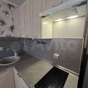 Продается 1-комнатная квартира, 35 м²