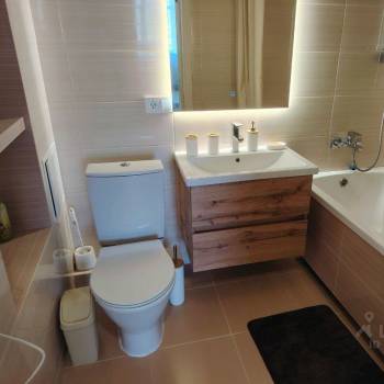 Сдается Многокомнатная квартира, 77 м²