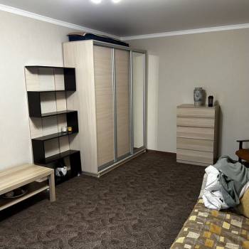 Продается 1-комнатная квартира, 37,3 м²