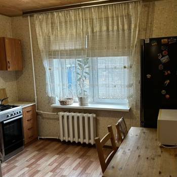 Продается 1-комнатная квартира, 37,3 м²