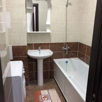 Сдается 2-х комнатная квартира, 61 м²