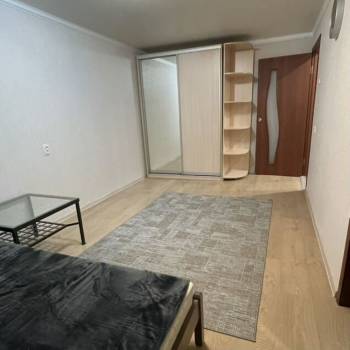 Сдается 1-комнатная квартира, 37 м²