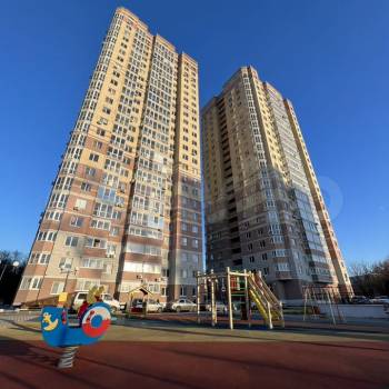 Продается 1-комнатная квартира, 36 м²