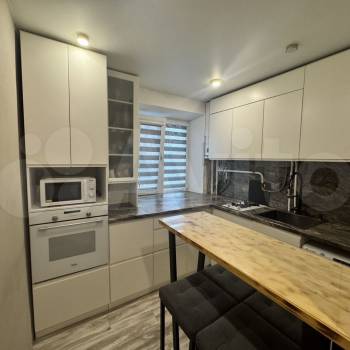 Продается 1-комнатная квартира, 32 м²