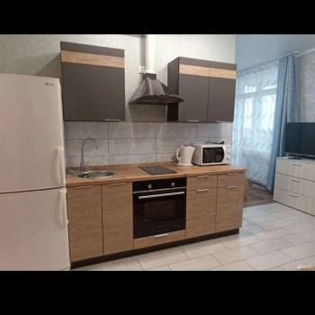Сдается 1-комнатная квартира, 37 м²
