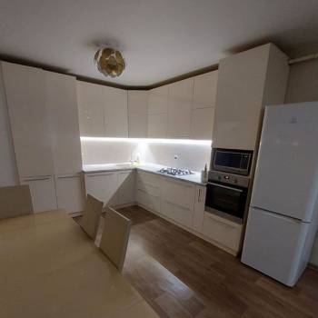 Сдается Многокомнатная квартира, 60 м²