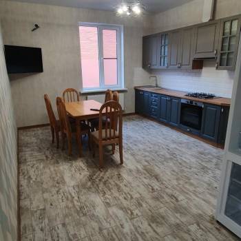 Сдается Многокомнатная квартира, 100 м²