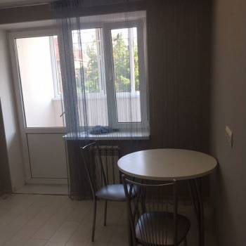 Сдается 1-комнатная квартира, 36 м²