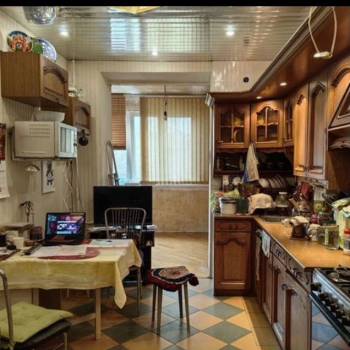 Продается Многокомнатная квартира, 90,1 м²