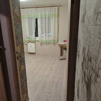 Продается 1-комнатная квартира, 37 м²