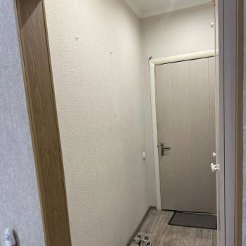 Продается 1-комнатная квартира, 32 м²