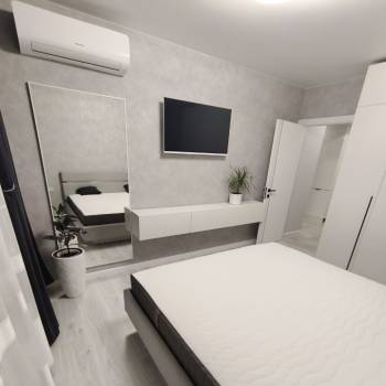 Продается 1-комнатная квартира, 37 м²