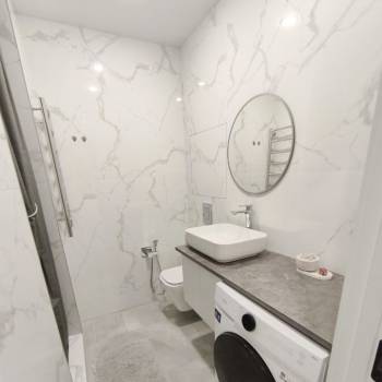 Продается 1-комнатная квартира, 37 м²