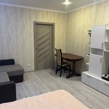 Сдается 1-комнатная квартира, 42,5 м²