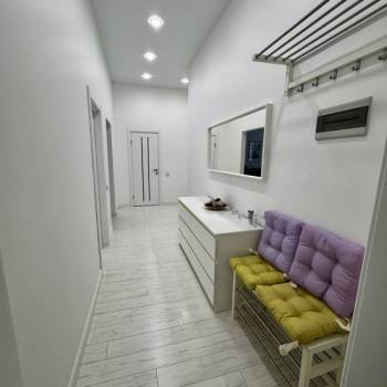 Продается 2-х комнатная квартира, 77,3 м²